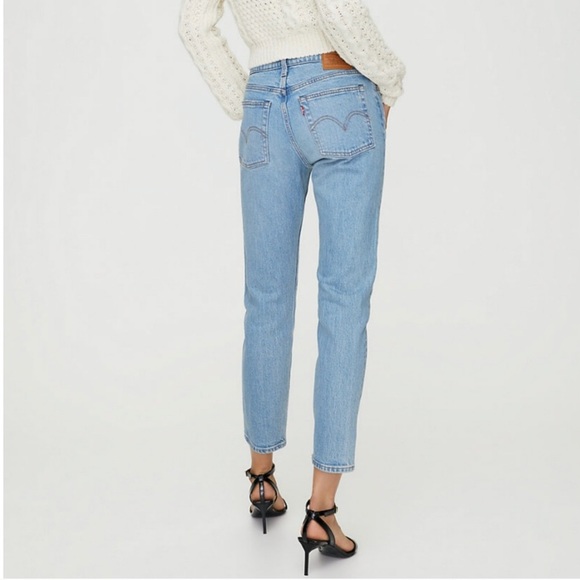 Levi's Jeans - Picture 2 of 3